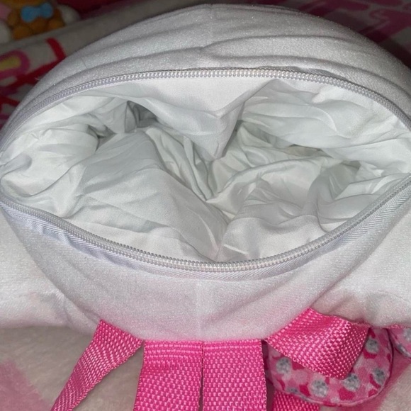 Hello Kitty Backpack Plush - Picture 5 of 7